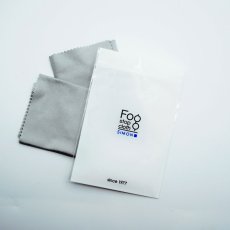 画像1: メガネの曇り止めクロス 1枚で250回分  SIMON サイモン フォグストップクロス 1枚入り 袋つき (1)