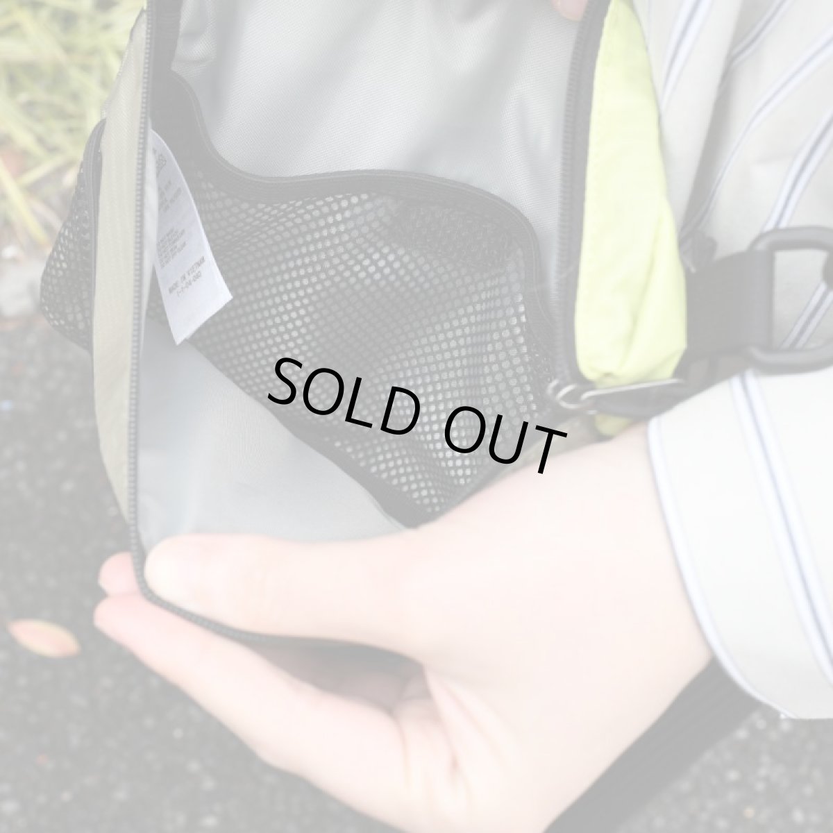 画像4: CHUMS チャムス Spring Dale Sacoche スプリング デール サコッシュ   (4)