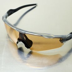 画像2: GOODMAN LENS MANUFACTURE グッドマンレンズマニュファクチャー OAKLEY RADAR EV レーダーEV 用交換レンズ 調光 オレンジ→グレー ポリカーボネイト *レンズのみ (2)