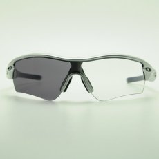 画像2: GOODMAN LENS MANUFACTURE グッドマンレンズマニュファクチャー OAKLEY RADAR オークリーレーダー 用交換レンズ 調光 クリア→グレー PATHシェイプ ポリカーボネイト OAKLEY-RADAR-PATH-RD-P201S (2)