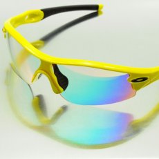 画像2: GOODMAN LENS MANUFACTURE グッドマンレンズマニュファクチャー OAKLEY RADAR オークリーレーダー 用交換レンズ 調光 クリア→グレー レッドミラーPITCH-Aシェイプ OAKLEY-RADAR-PITCH-A-RD-P206S (2)