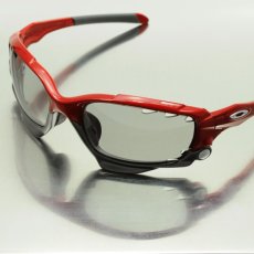 画像2: GOODMAN LENS MANUFACTURE グッドマンレンズマニュファクチャー OAKLEY JAWBONE オークリージョウボーン 用交換レンズ 調光 ライトグレー→グレー ポリカーボネイト OAKLEY-JAWBONE-JB-P203 (2)