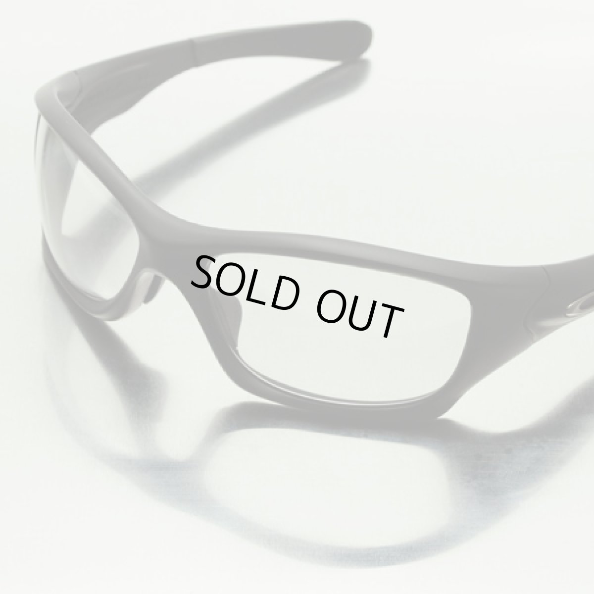 画像2: GOODMAN LENS MANUFACTURE グッドマンレンズマニュファクチャー OAKLEY PITBULL オークリーピットブル 用交換レンズ 調光 クリア→グレー ポリカーボネイト OAKLEY-PITBULL-PB-P201 (2)