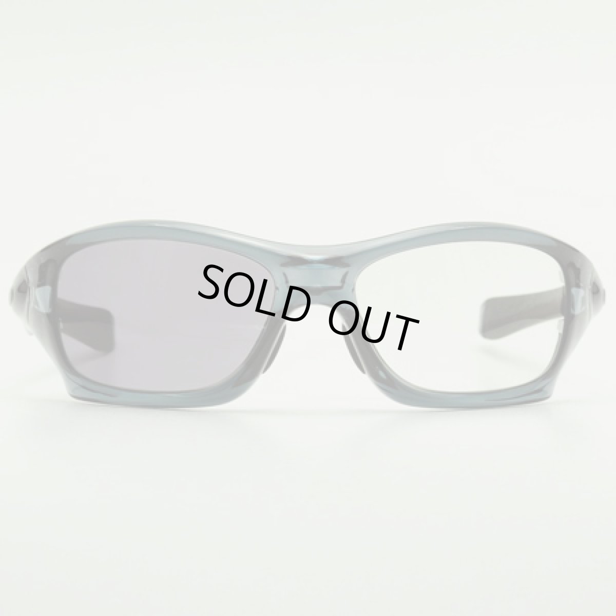 画像3: GOODMAN LENS MANUFACTURE グッドマンレンズマニュファクチャー OAKLEY PITBULL オークリーピットブル 用交換レンズ 調光 クリア→グレー ポリカーボネイト OAKLEY-PITBULL-PB-P201 (3)