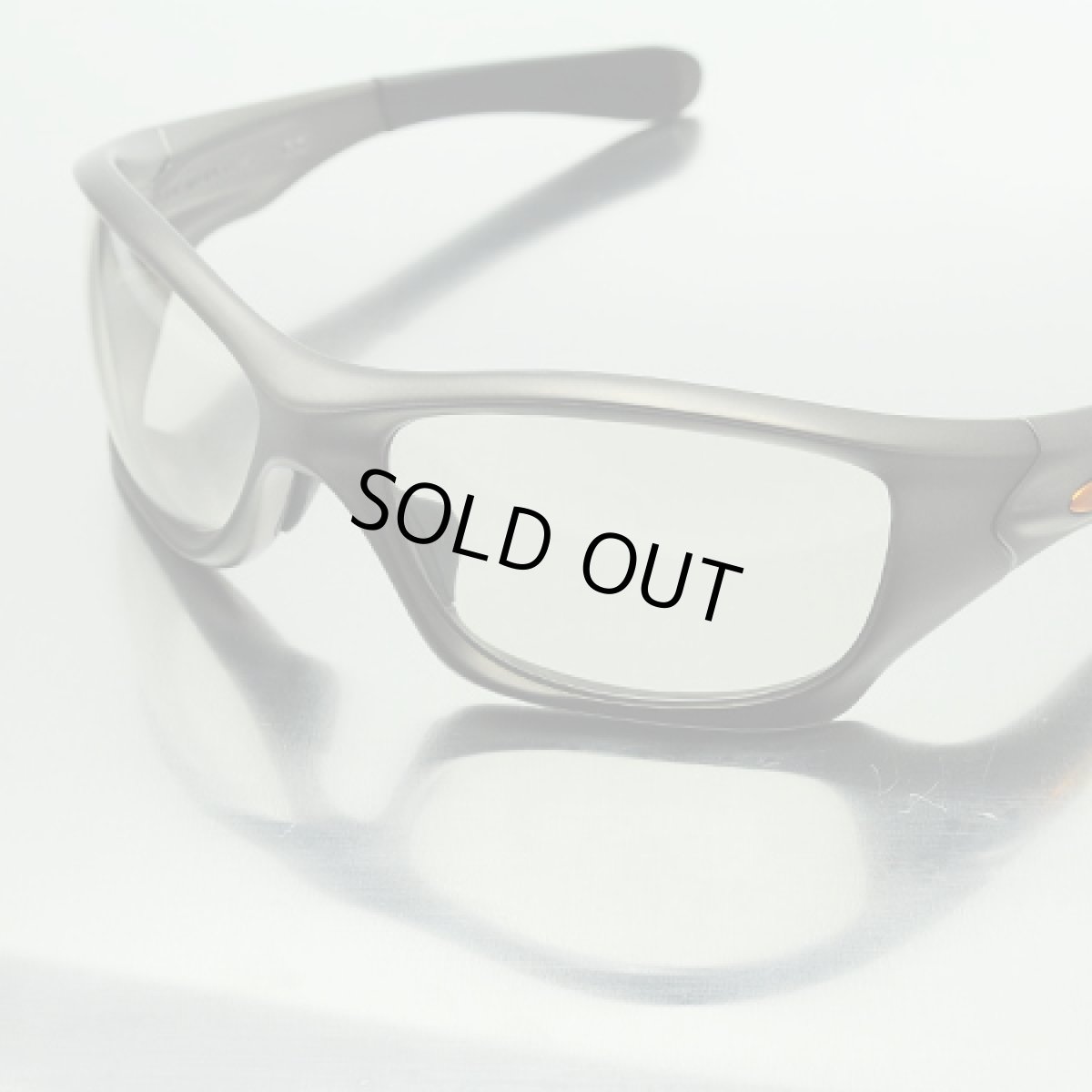 画像2: GOODMAN LENS MANUFACTURE グッドマンレンズマニュファクチャー OAKLEY PITBULL オークリーピットブル 用交換レンズ 調光 クリア→ブラウン ポリカーボネイト OAKLEY-PITBULL-PB-P202 (2)