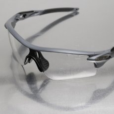 画像2: GOODMAN LENS MANUFACTURE グッドマンレンズマニュファクチャー OAKLEY RADAR LOCK オークリーレーダーロック 用交換レンズ 調光 クリア→グレー PATHシェイプ ポリカーボネイト OAKLEY-RADAR-PATH-RDL-P201S (2)