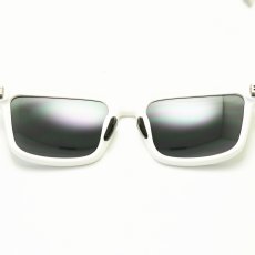 画像2: GOODMAN LENS MANUFACTURE グッドマンレンズマニュファクチュア SLICON ROUND NOSE TAPE シリコンラウンドノーズテープ メガネ 眼鏡 めがね ズレ防止 鼻パッド シリコン ノーズ ネジ フィッティング 鼻パット 調整 ２ペアセット ４個 での販売です (2)