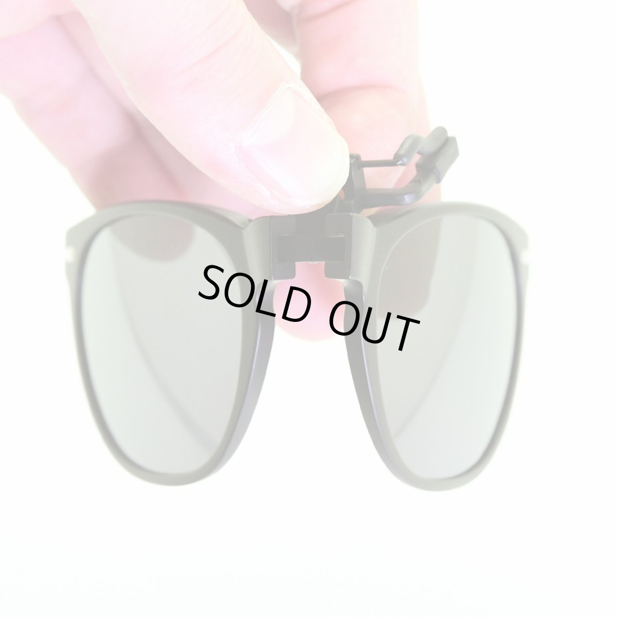 画像4: green glass グリーングラス 折りたたみクリップオンサングラス ブラックマット/偏光グレー (4)