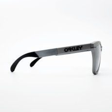 画像3: OAKLEY オークリー FROGSKINS RANGE フロッグスキンレンジ OO9284A-1555 TITANIUM/PRIZM BLACK POLARIZED  (3)