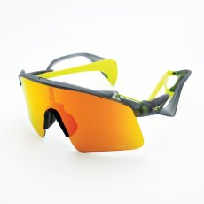 画像1: OAKLEY オークリー STUNT WING スタントウィング OO9519-0441 MATTE GREY SMOKE/PRIZM RUBY  (1)