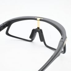 画像4: OAKLEY オークリー RSLV リゾルブ MATTE CARBON/CLEAR TO BLACK IRIDIUM PHOTOCHROMIC OO9524D-0641  (4)