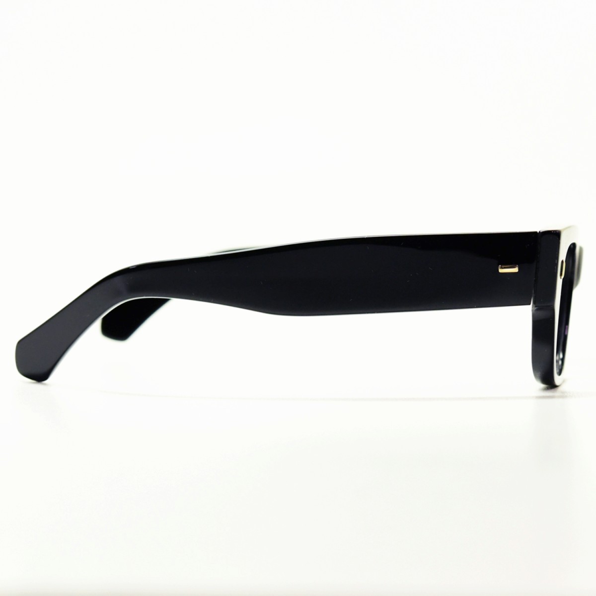 CUTLER AND GROSS カトラーアンドグロス 0692 C-B BLACK